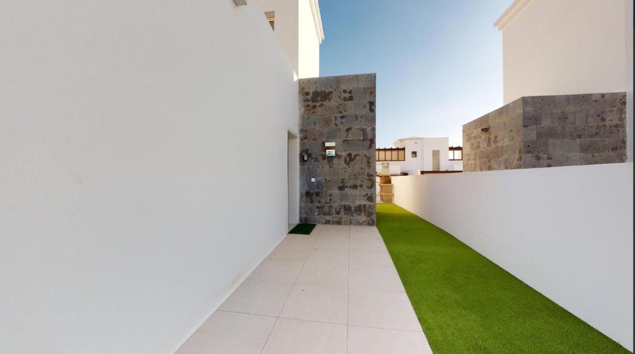Villa Rosa Playa Blanca Luxury 2 Bed 2 Bath Villa With Private Pool, Patio Exterior photo